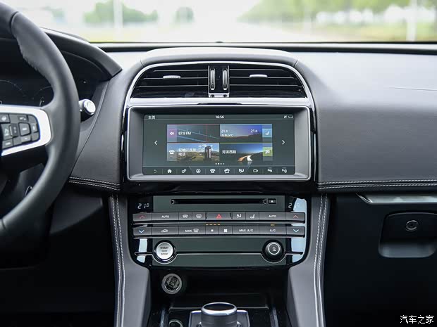 捷豹 捷豹F-PACE 2016款 2.0T 两驱R-Sport运动版 捷豹 捷豹F-PACE 2016款 2.0T 两驱R-Sport运动版