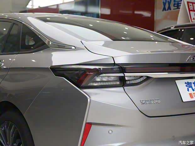 东风乘用车 奕炫MAX 2021款 1.5T 超能型爸版