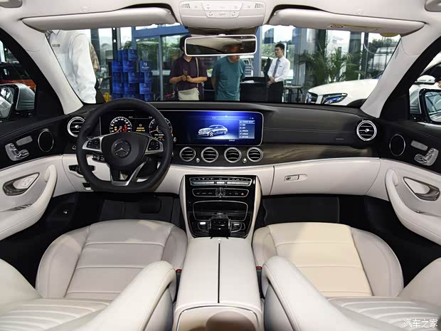 北京奔驰 奔驰E级 2016款 E 300 L 运动豪华型 北京奔驰 奔驰E级 2016款 E 300 L 运动豪华型