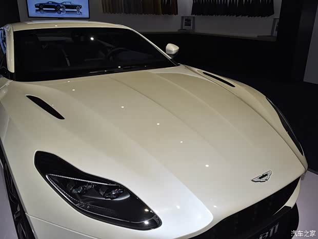 阿斯顿·马丁 阿斯顿·马丁DB11 2017款 4.0T V8