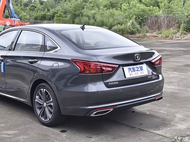 长安汽车 锐程CC 2022款 1.5T 自动豪华型