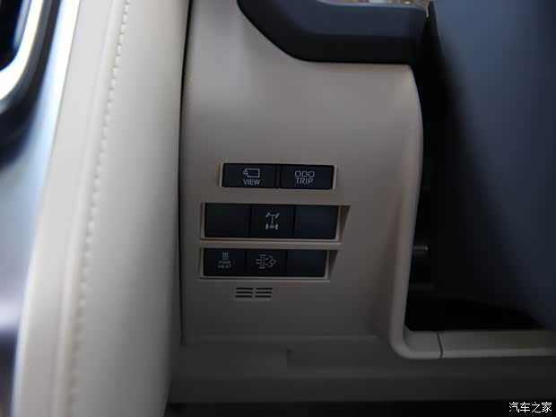 豐田(進(jìn)口) 蘭德酷路澤(進(jìn)口) 2022款 ZX 日本版