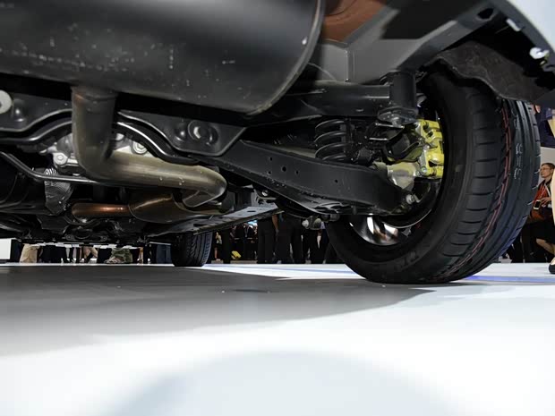 江鈴汽車 馭勝S330 2016款 基本型