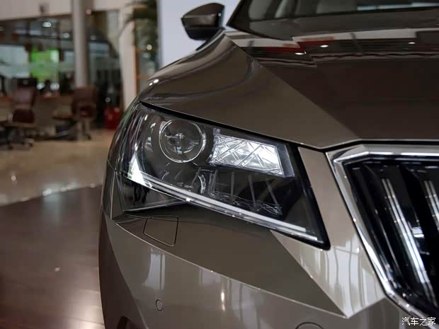 上海大众斯柯达 速派 2016款 330TSI DSG智行版 上海大众斯柯达 速派 2016款 330TSI DSG智行版