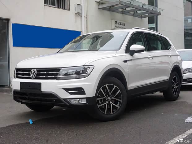 上汽大众 途观L 2017款 330TSI 自动两驱豪华版 上汽大众 途观L 2017款 330TSI 自动两驱豪华版