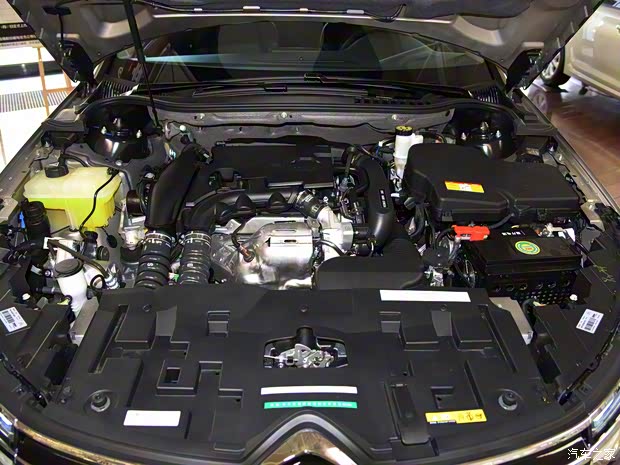 东风雪铁龙 雪铁龙C5 2017款 350THP 自动豪华型