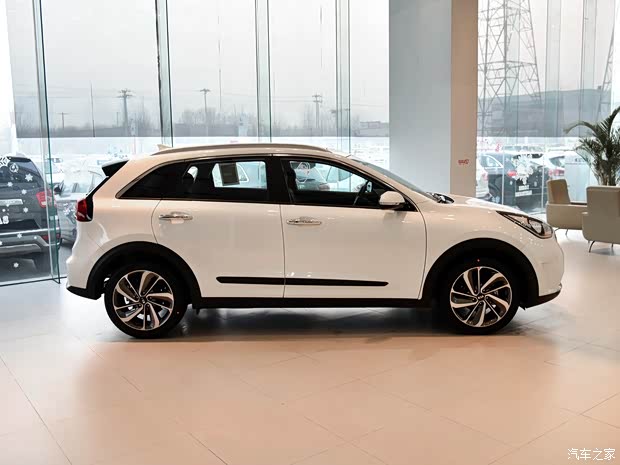 起亚(进口) 极睿 2017款 基本型