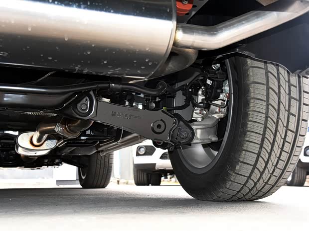 长城汽车 哈弗H6 2017款 换代 红标 2.0T 自动两驱智尚型