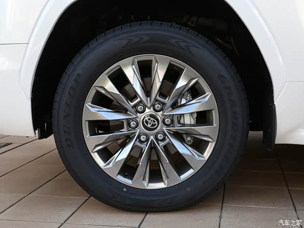 豐田(進(jìn)口) 蘭德酷路澤(進(jìn)口) 2022款 ZX 日本版