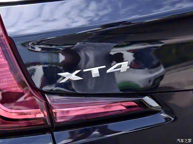 上汽通用凯迪拉克 凯迪拉克XT4 2021款 28T 两驱领先型
