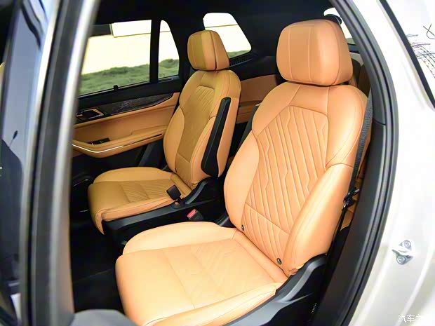 領(lǐng)克 領(lǐng)克09 2021款 2.0T Halo 六座