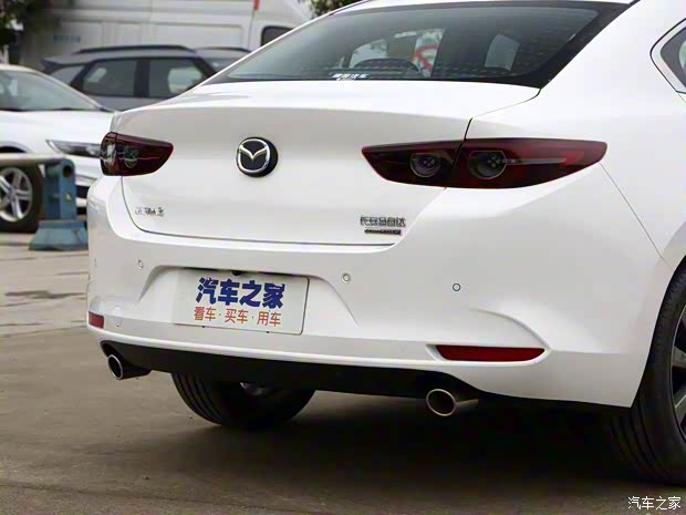 长安马自达 马自达3 昂克赛拉 2021款 2.0L 自动质雅版