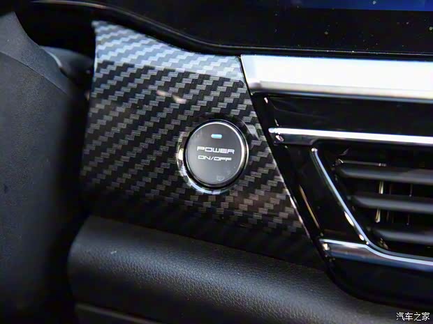 雷諾 江鈴集團(tuán) 羿 2021款 450km 光耀豪華 雙電機(jī)版