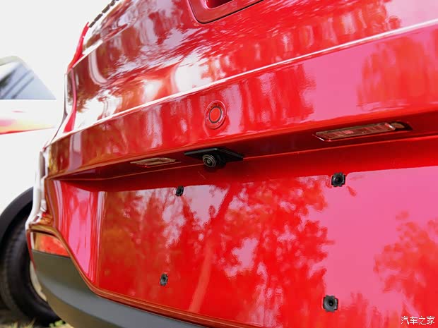 上汽通用五菱 寶駿310 2017款 1.5L 自動(dòng)豪華型