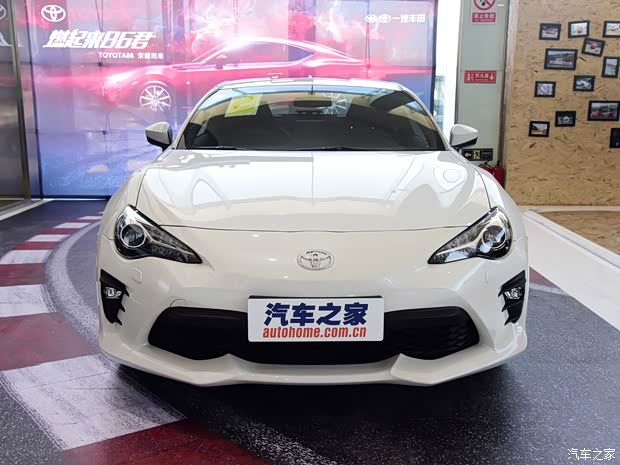 丰田(进口) 丰田86 2017款 2.0L 自动豪华型 丰田(进口) 丰田86 2017款 2.0L 自动豪华型