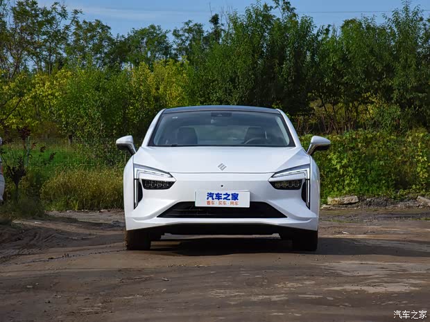 雷諾 江鈴集團(tuán) 羿 2021款 450km 光耀豪華 雙電機(jī)版