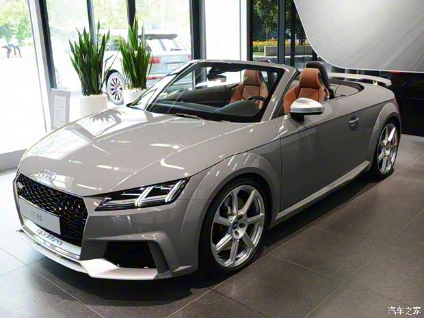 奥迪RS 奥迪TT RS 2016款 TT RS Roadster 奥迪RS 奥迪TT RS 2016款 TT RS Roadster