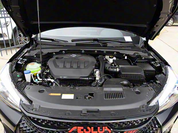 东风乘用车 奕炫 2021款 230T 自动追影骑士版 东风乘用车 奕炫 2021款 230T 自动追影骑士版