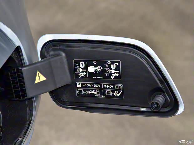 北京奔驰 奔驰E级新能源 2021款 E 350 e L