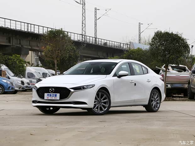 长安马自达 马自达3 昂克赛拉 2021款 2.0L 自动质雅版