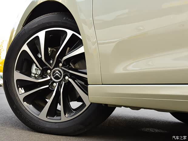 東風(fēng)雪鐵龍 C4世嘉 2016款 1.6THP 自動旗艦型 東風(fēng)雪鐵龍 C4世嘉 2016款 1.6THP 自動旗艦型