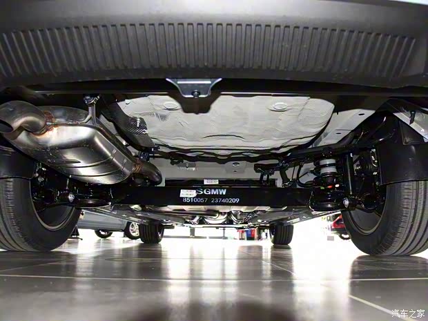 上汽通用五菱 新宝骏Valli 2021款 1.5T CVT那曲繁星