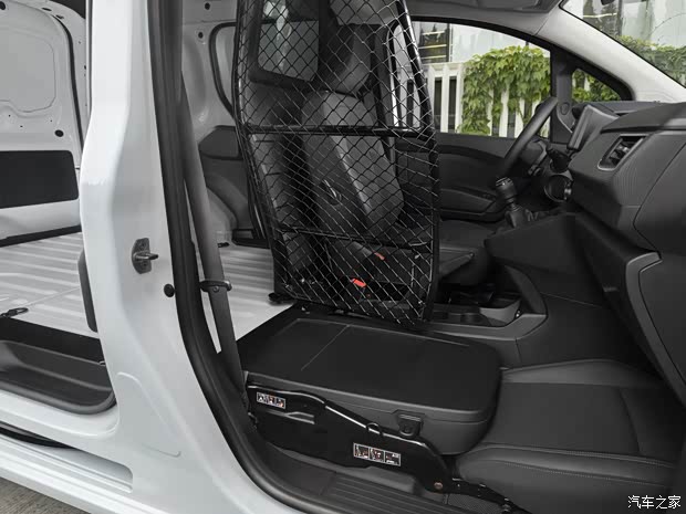 日产(进口) 日产Townstar 2021款 Van 日产(进口) 日产Townstar 2021款 Van