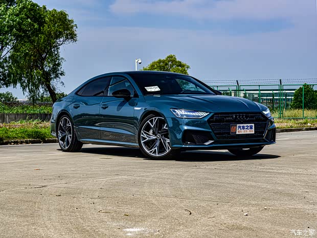 上汽奧迪 奧迪A7L 2022款 55 TFSI quattro S-line 先行版+