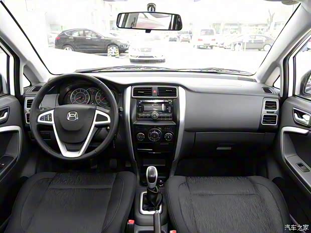 昌河铃木 利亚纳A6 2016款 两厢 1.4L 手动低配型 昌河铃木 利亚纳A6 2016款 两厢 1.4L 手动低配型