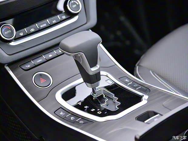 陆风汽车 陆风X7劲越 2018款 1.5T 全景至尊型