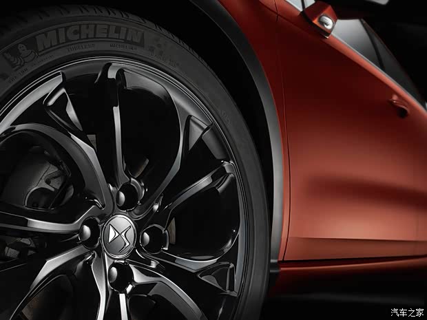 雪鐵龍(進(jìn)口) DS 4 2017款 Terre Rouge edition 雪鐵龍(進(jìn)口) DS 4 2017款 Terre Rouge edition