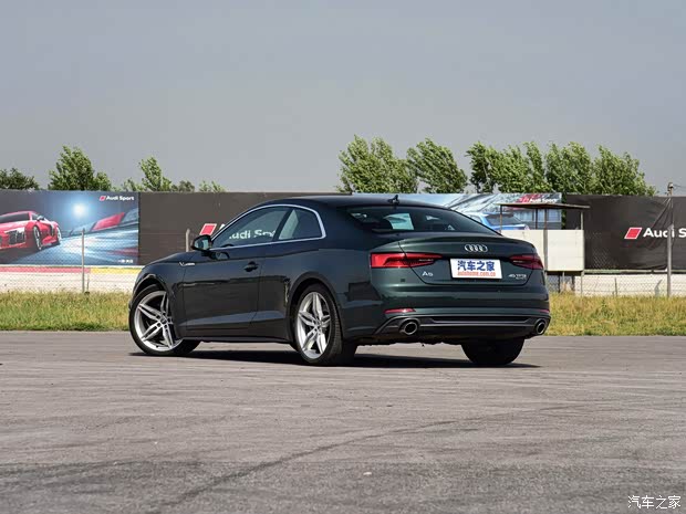 奥迪(进口) 奥迪A5 2017款 Coupe 45 TFSI quattro 奥迪(进口) 奥迪A5 2017款 Coupe 45 TFSI quattro