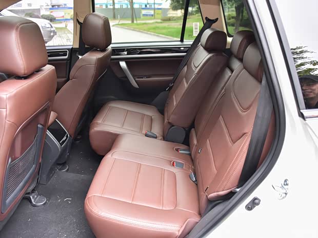 野马汽车 野马T70 2017款 T70S 运动版 1.8T CVT旗舰型