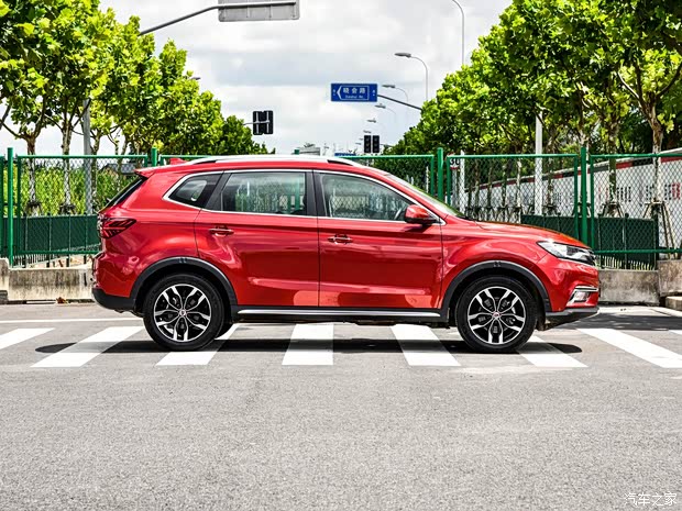 上汽集团 荣威RX5 2016款 20T 两驱互联网智享版 上汽集团 荣威RX5 2016款 20T 两驱互联网智享版