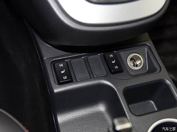 长城汽车 哈弗H6 2017款 蓝标 运动版 1.5T 手动两驱精英型