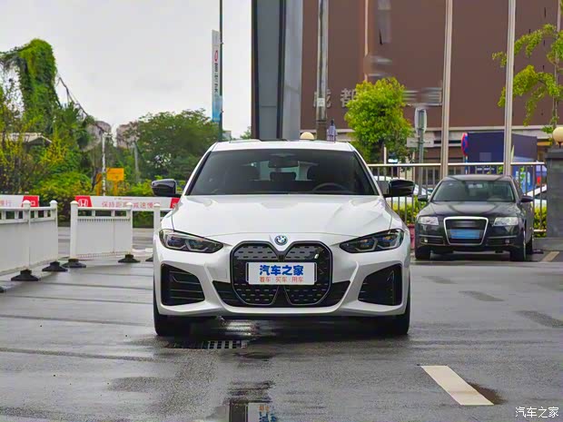宝马(进口) 宝马i4 2022款 eDrive40