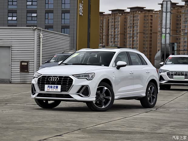 一汽奥迪 奥迪Q3 2022款 35 TFSI 时尚动感型