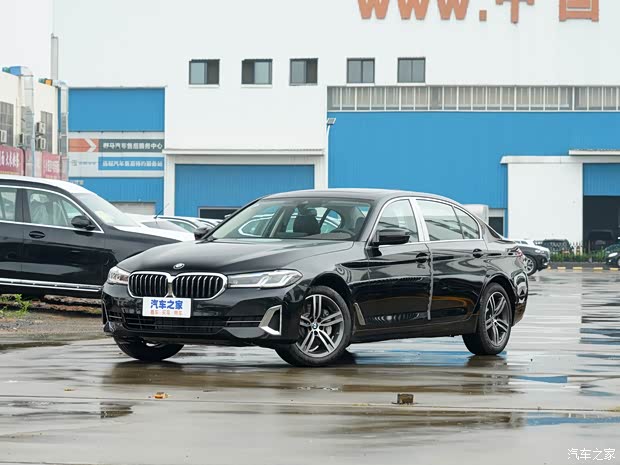 华晨宝马 宝马5系 2022款 530Li xDrive 豪华套装 华晨宝马 宝马5系 2022款 530Li xDrive 豪华套装