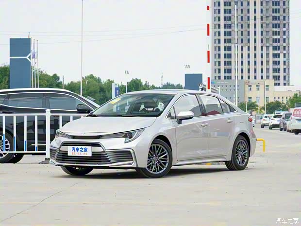 广汽丰田 凌尚 2021款 2.0L 豪华版