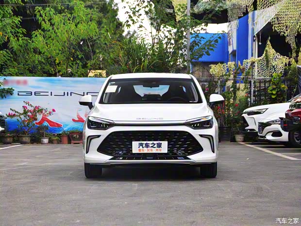 北京汽車 北京U5 PLUS 2021款 1.5L CVT尊貴版