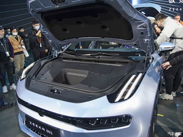 极氪 极氪001 2021款 超长续航双电机 YOU版