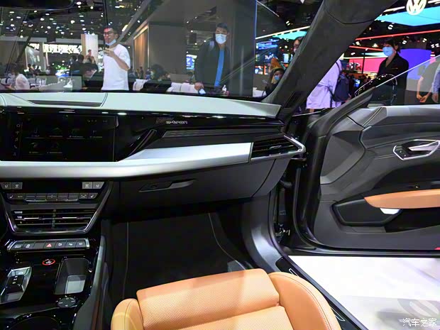 Audi Sport 奧迪RS e-tron GT 2021款 基本型