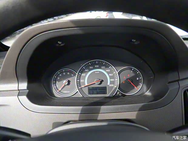 上汽通用五菱 五菱荣光新卡 2021款 1.8L基本型单排双后轮LJ479Q6 上汽通用五菱 五菱荣光新卡 2021款 1.8L基本型单排双后轮LJ479Q6