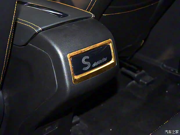 众泰汽车 众泰SR7 2016款 1.5T GAL限量版