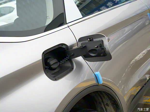 吉利新能源 嘉际新能源 2022款 1.5TD PHEV 白金尊贵型