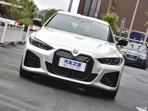 宝马(进口) 宝马i4 2022款 eDrive40