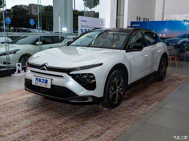 东风雪铁龙 凡尔赛C5 X 2021款 1.6T 享不凡 东风雪铁龙 凡尔赛C5 X 2021款 1.6T 享不凡