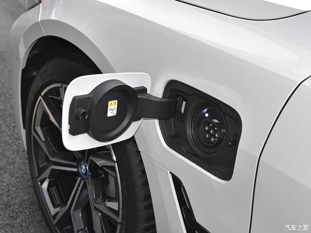 宝马(进口) 宝马i4 2022款 eDrive40