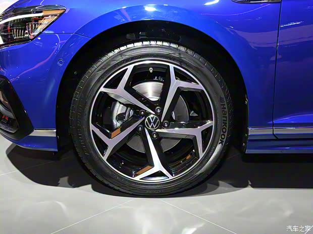 大眾(進口) 蔚攬 2021款 R-Line縱行版