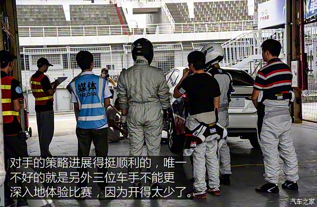 廣汽豐田 雷凌 2016款 雙擎 1.8H V CVT豪華版 廣汽豐田 雷凌 2016款 雙擎 1.8H V CVT豪華版